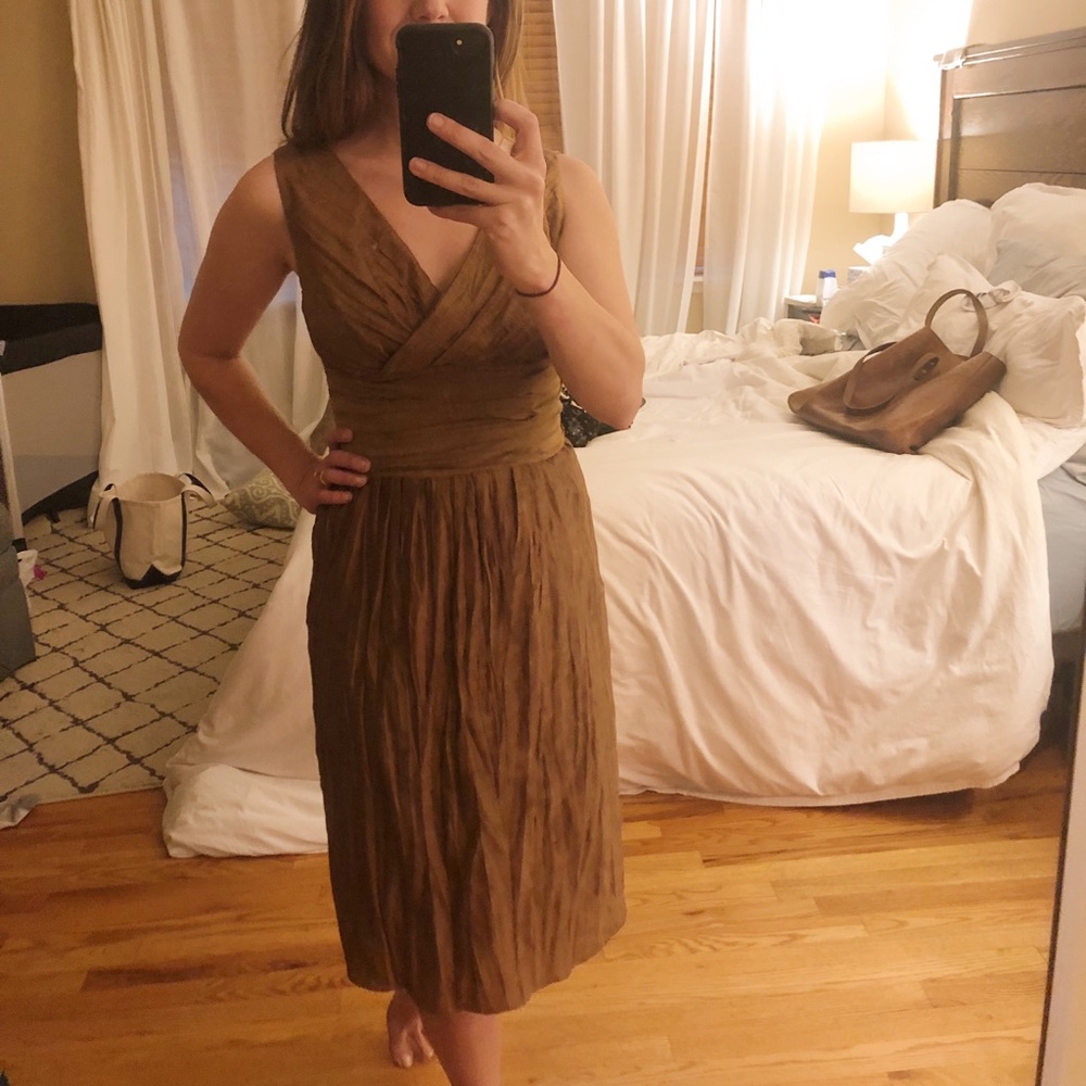 Kay Unger V-neck, bronze, knee length crepe dress